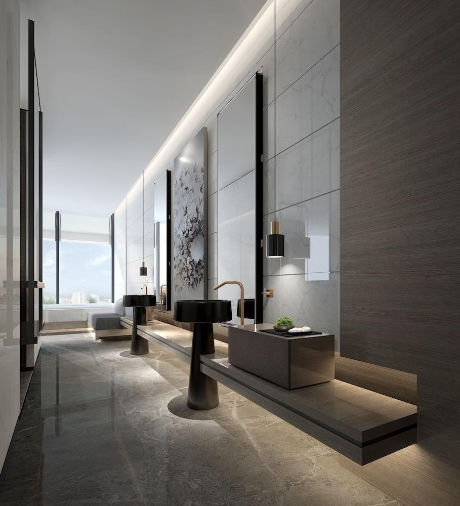 Sheraton Nanshan 5*