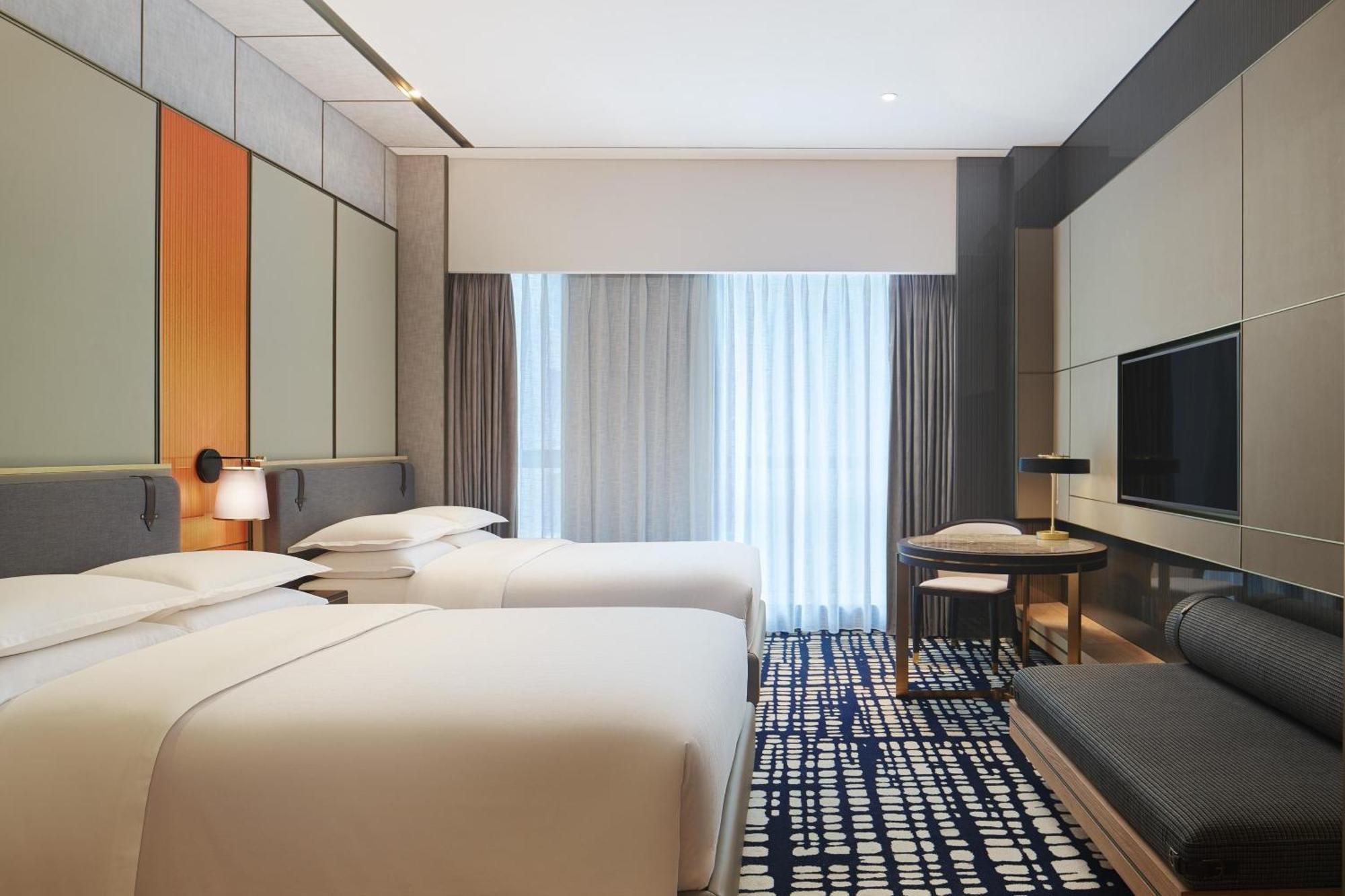 Sheraton Nanshan 5*