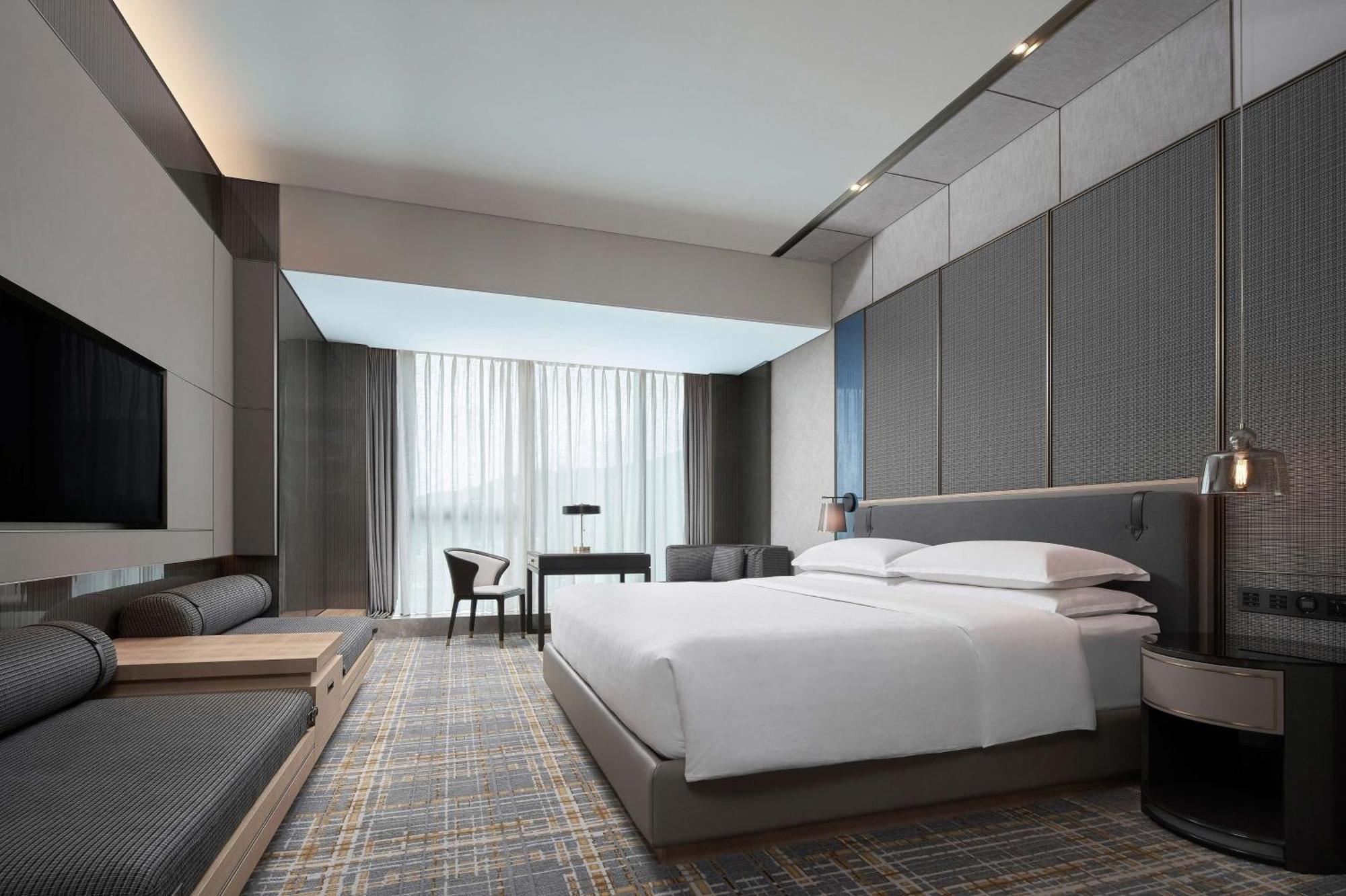 Sheraton Nanshan Hotel 5*