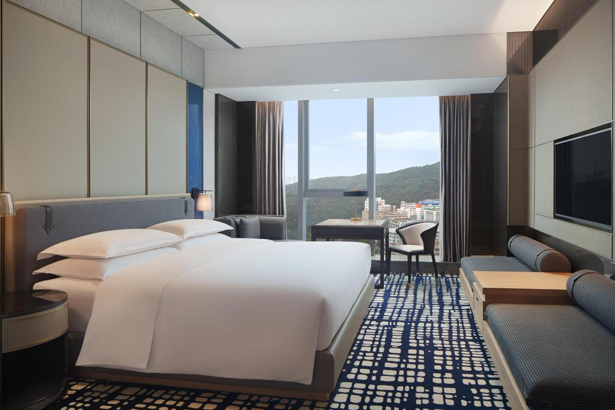 Sheraton Nanshan Hotel 5*